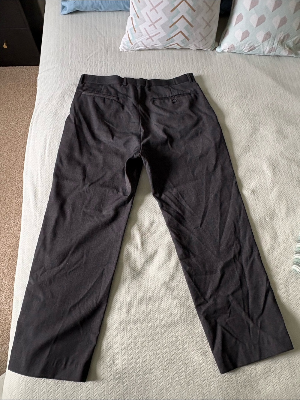 Men’s Banana Republic Dark Grey/ charcoal Dress Pants, 36x30.